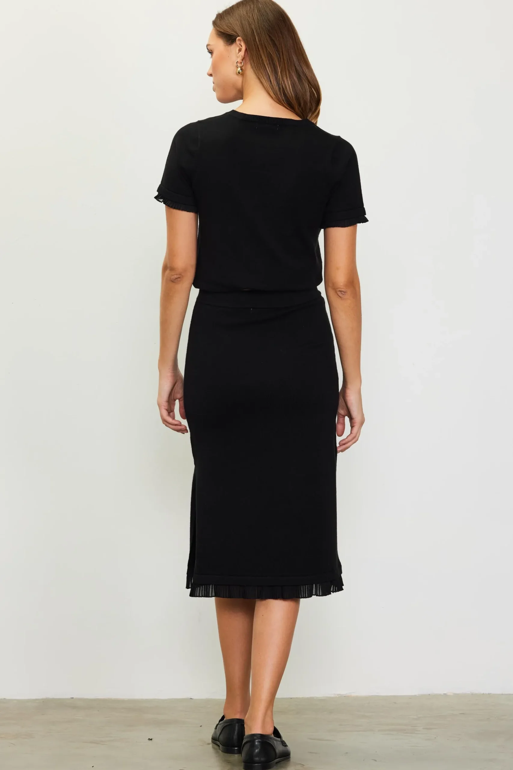 Knit Midi Ruffle Detail Skirt